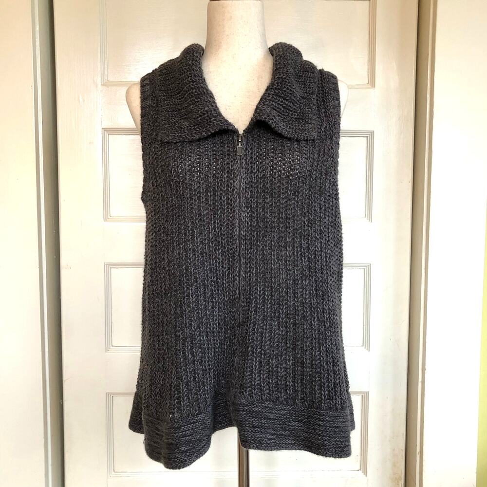 C.J. Banks Chunky Knit Sweater Vest Gray Collared‎ Zip Front 1X Casual Layering